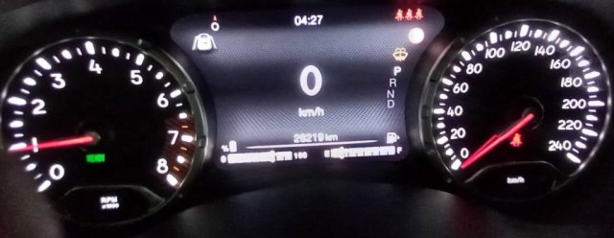 Jeep Renegade 1.5 Turbo T4 MHEV Limited (14)