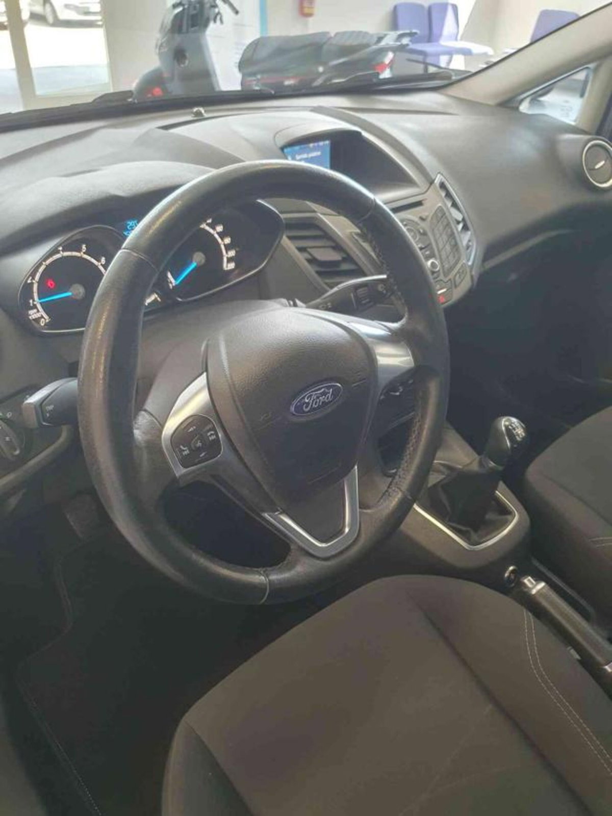 Ford Fiesta 1.4 5p. Bz.- GPL Titanium (10)