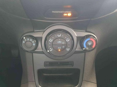 Ford Fiesta 1.4 5p. Bz.- GPL Titanium (9)