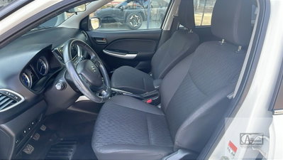 Suzuki Baleno 1.2 Hybrid B-Top (14)