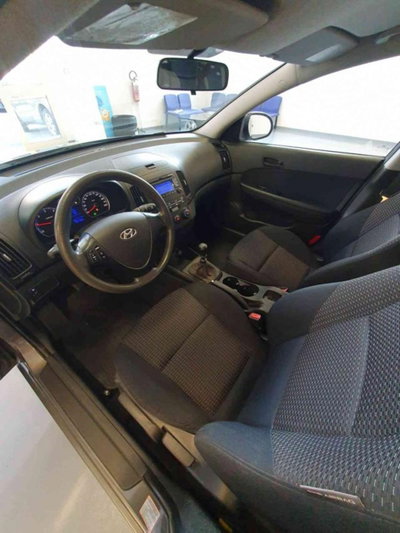 Hyundai i30 Station Wagon 1.6 CRDi VGT 16V 90CV (6)
