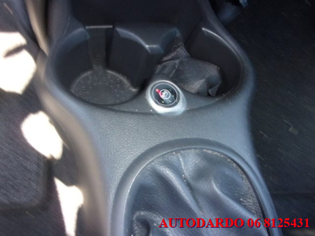 Nissan Micra 1.2 12V 5 porte GPL Eco Comfort (11)
