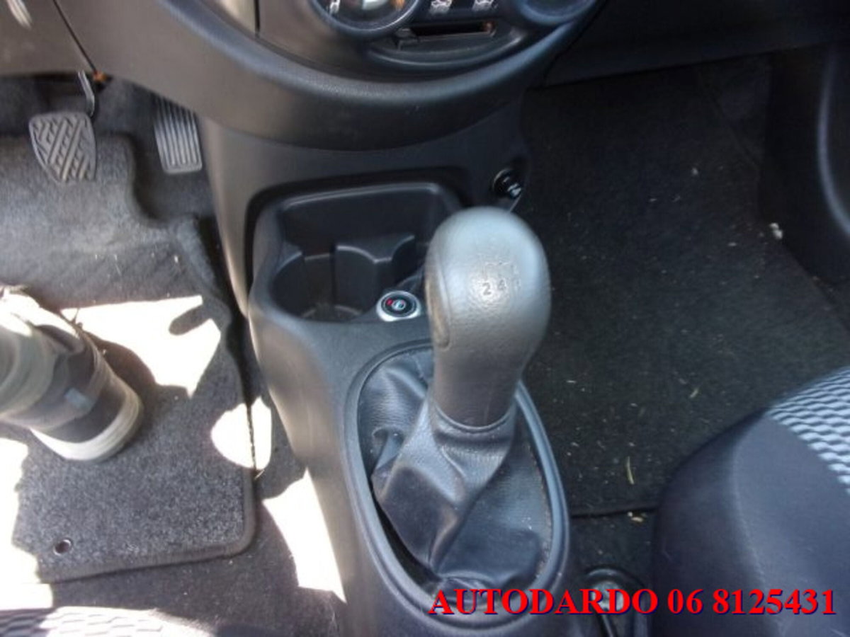 Nissan Micra 1.2 12V 5 porte GPL Eco Comfort (12)