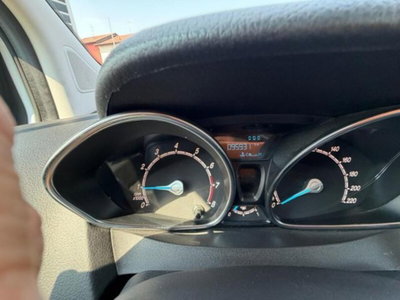 Ford Tourneo Courier 1.0 EcoBoost 100 CV Plus (9)