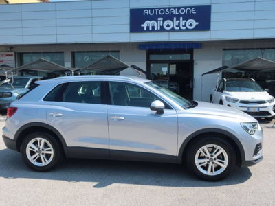 Audi Q3 35 2.0 tdi Business s-tronic (15)