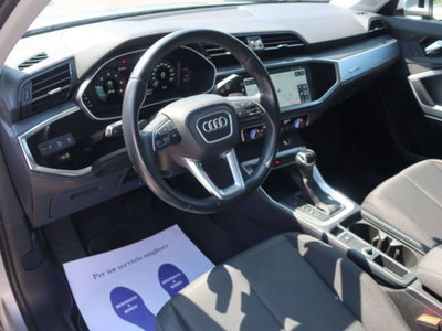 Audi Q3 35 2.0 tdi Business s-tronic (3)