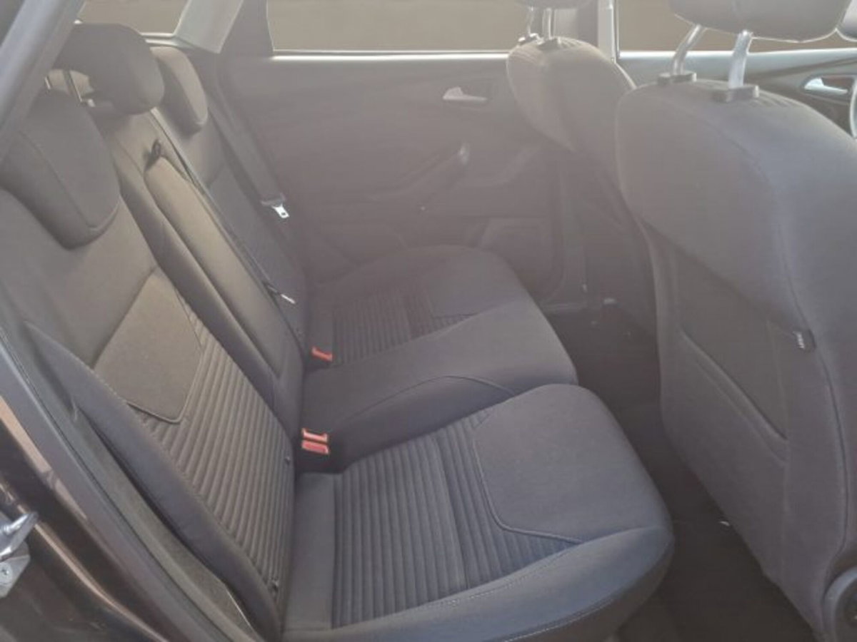 Ford Focus 1.5 TDCi 95 CV Start&Stop Titanium (19)