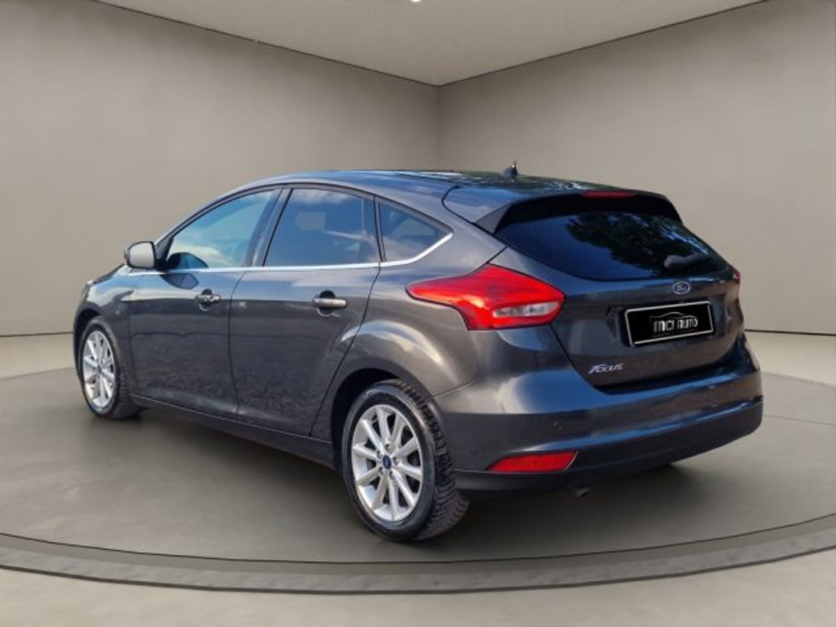 Ford Focus 1.5 TDCi 95 CV Start&Stop Titanium (3)