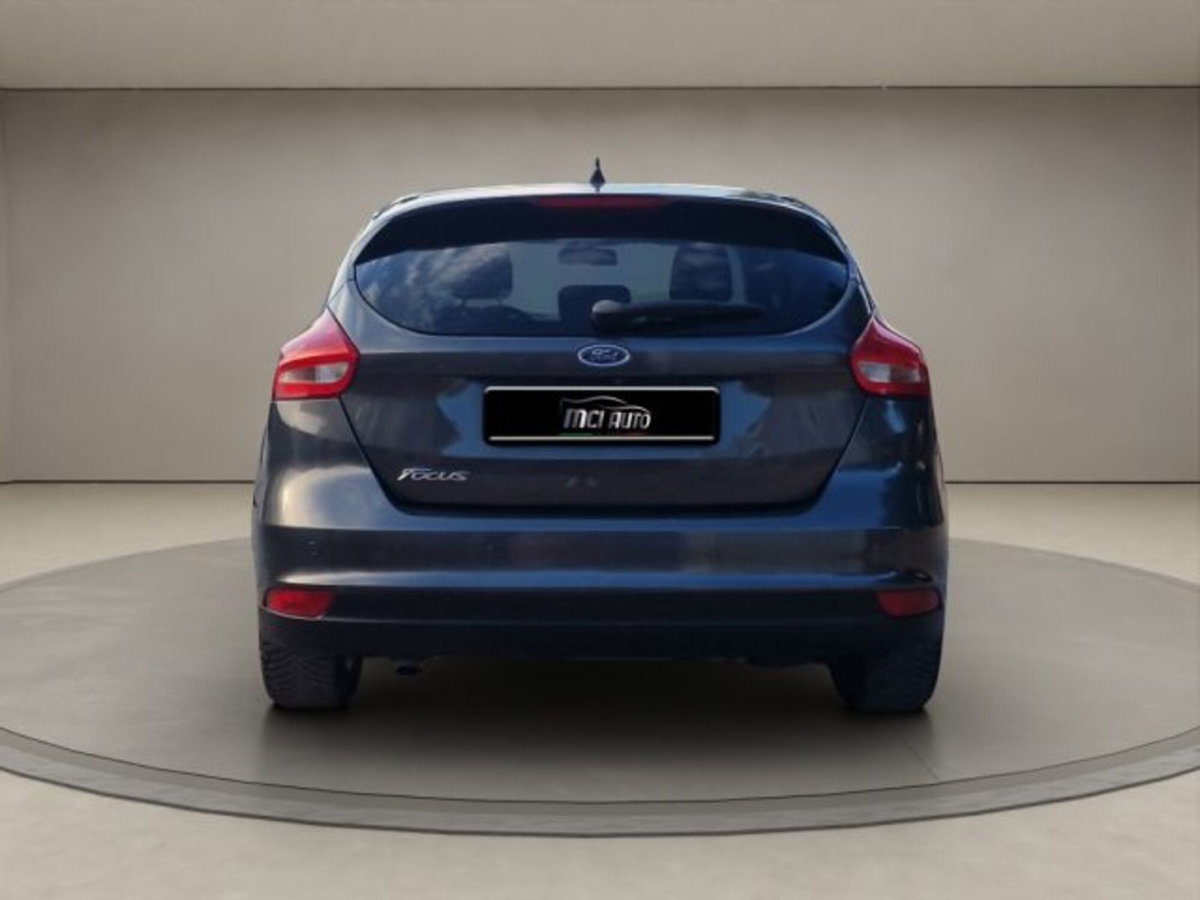 Ford Focus 1.5 TDCi 95 CV Start&Stop Titanium (4)