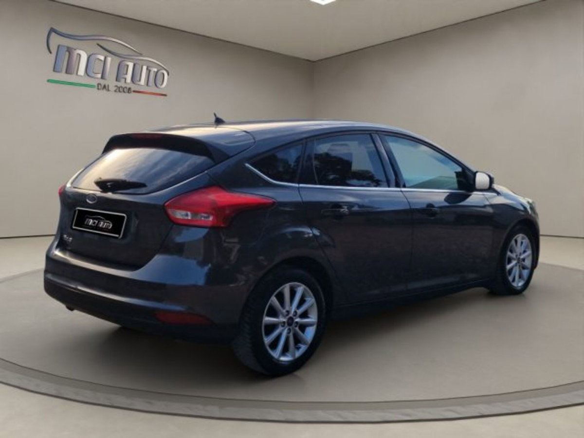 Ford Focus 1.5 TDCi 95 CV Start&Stop Titanium (5)