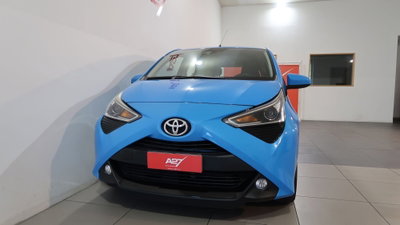 Toyota Aygo 1.0 VVT-i 72 CV 5 porte x-play (19)