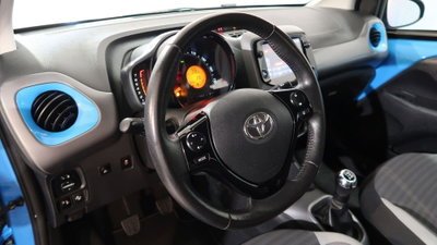 Toyota Aygo 1.0 VVT-i 72 CV 5 porte x-play (4)