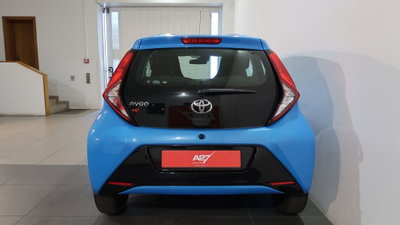 Toyota Aygo 1.0 VVT-i 72 CV 5 porte x-play (9)