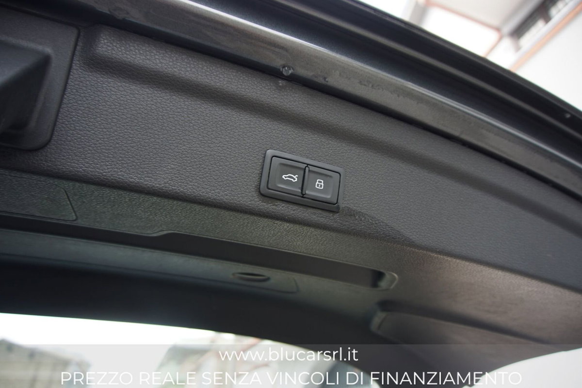 Audi Q3 Sportback 35 TDI quattro S tronic S line edition (14)
