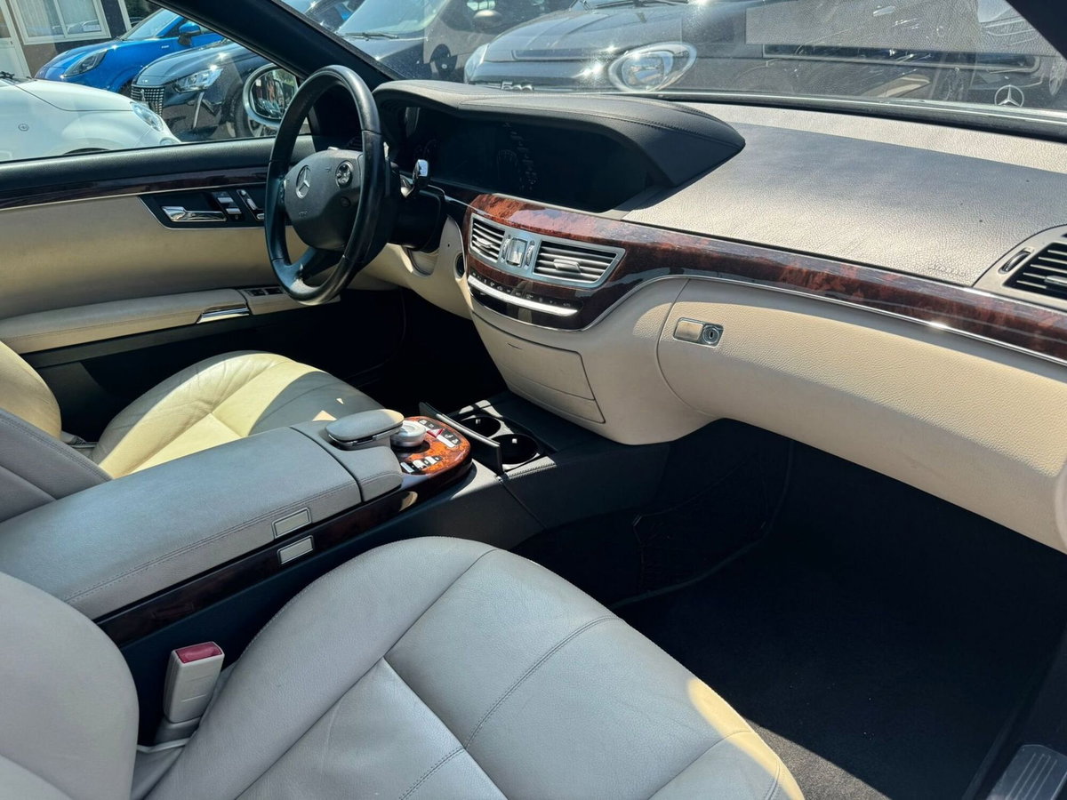 Mercedes-Benz Classe S 320 CDI Avantgarde (6)