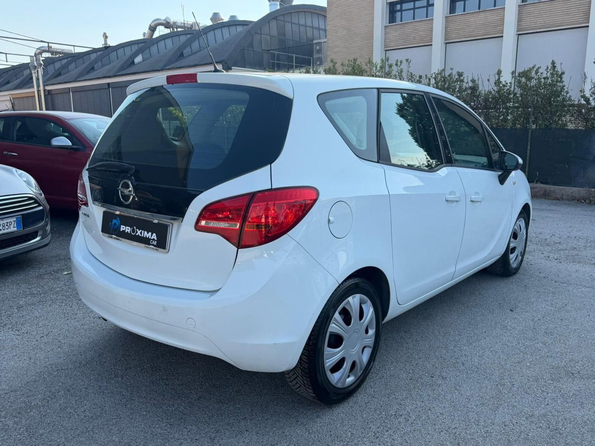 Opel Meriva 1.4 100CV Cosmo (6)