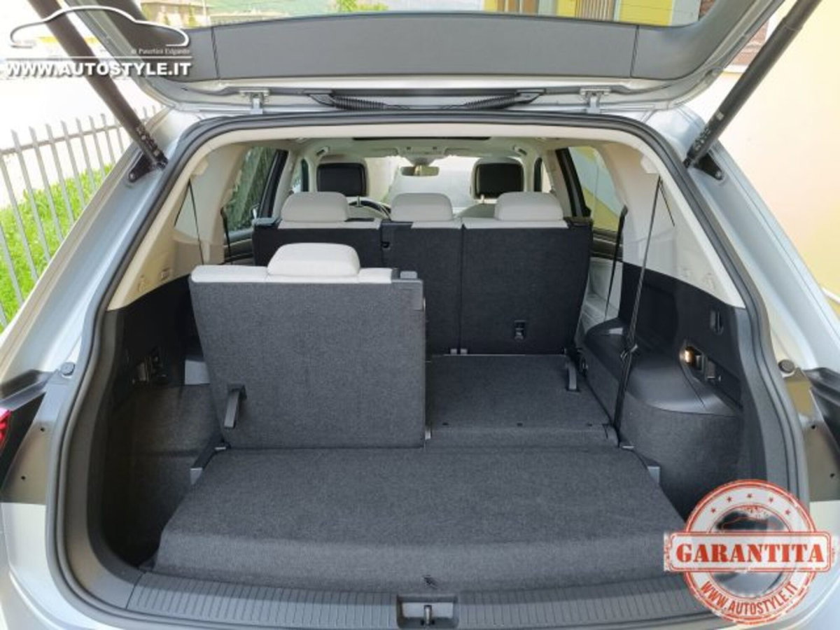 Volkswagen Tiguan Allspace 2.0 tdi Elegance 150cv dsg (15)