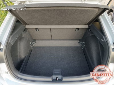 Volkswagen Taigo 1.0 TSI 110 CV DSG R-Line (16)
