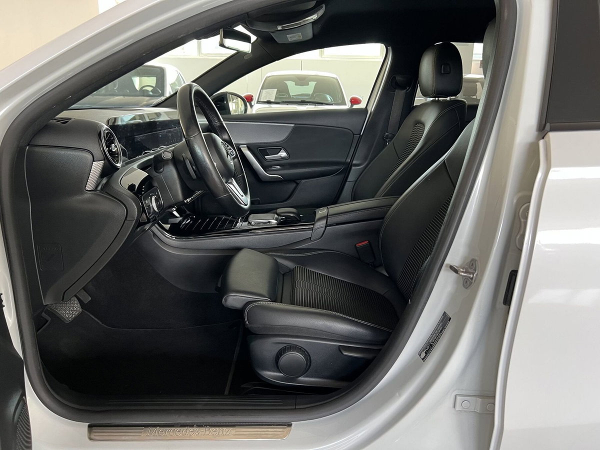 Mercedes-Benz Classe A 180 d Automatic Sport (11)