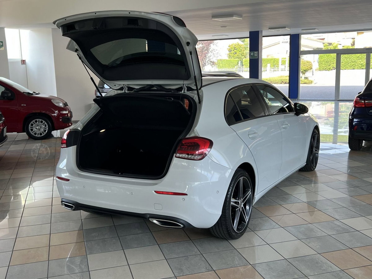 Mercedes-Benz Classe A 180 d Automatic Sport (15)