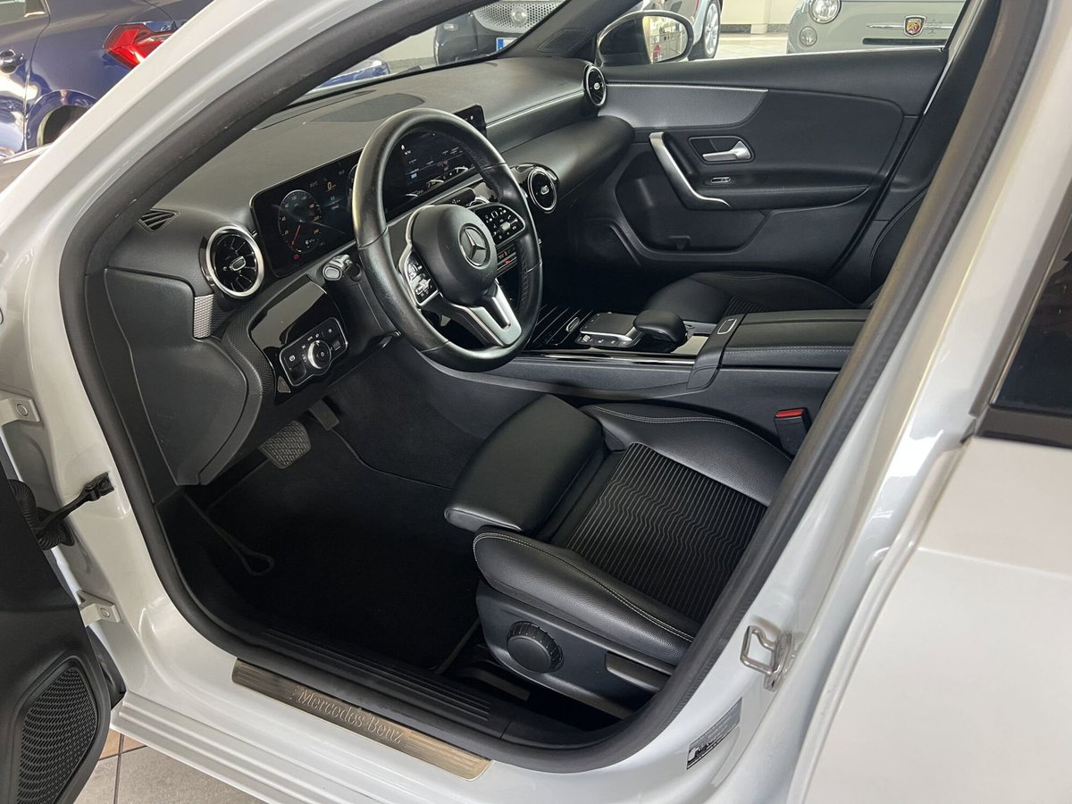 Mercedes-Benz Classe A 180 d Automatic Sport (5)