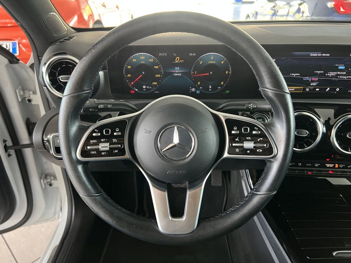Mercedes-Benz Classe A 180 d Automatic Sport (6)