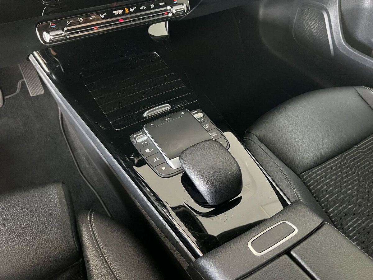 Mercedes-Benz Classe A 180 d Automatic Sport (8)
