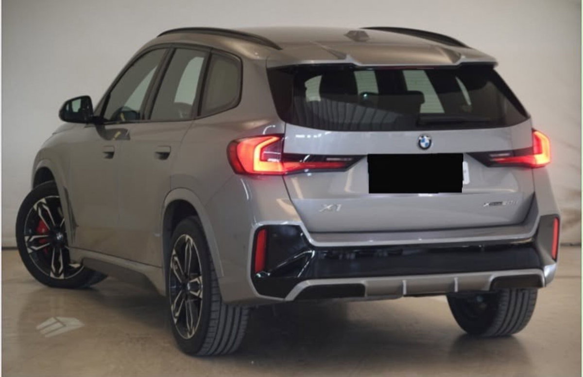 BMW X1 xDrive 20d Msport (2)
