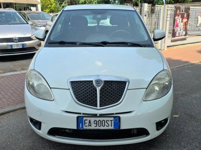 Lancia Ypsilon 1.2 Versus (12)