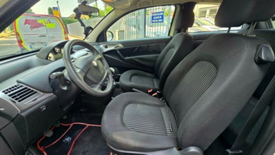 Lancia Ypsilon 1.2 Versus (14)