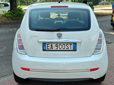Lancia Ypsilon 1.2 Versus (6)