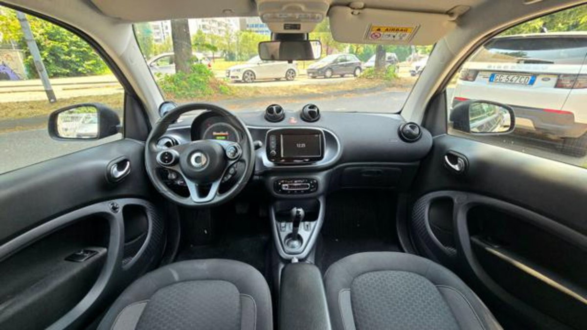 smart Fortwo EQ Parisblue (22kW) (16)