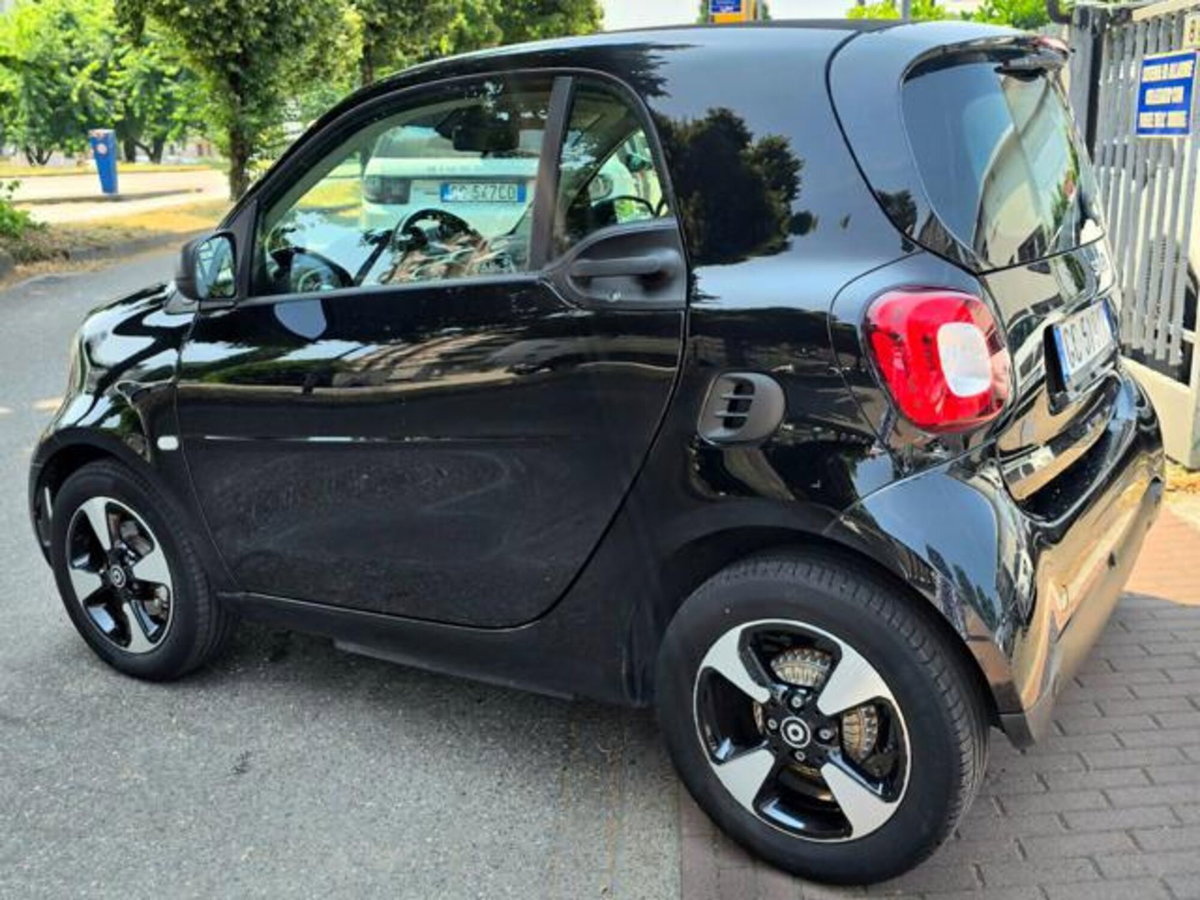 smart Fortwo EQ Parisblue (22kW) (4)