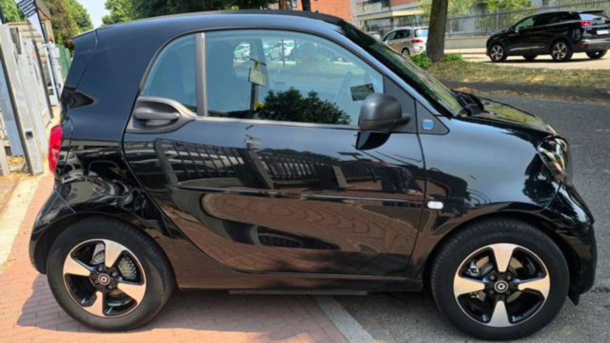 smart Fortwo EQ Parisblue (22kW) (9)