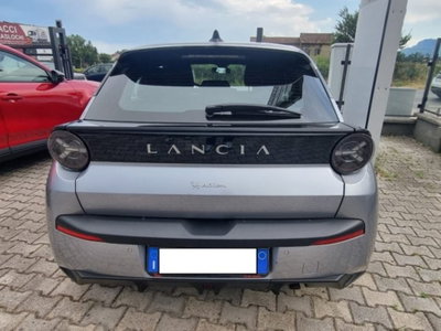 Lancia Ypsilon 1.2 mhev Edizione Cassina e-dct (5)