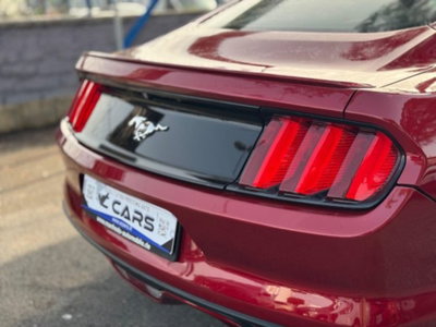 Ford Mustang Coupé Fastback 2.3 EcoBoost aut. (9)