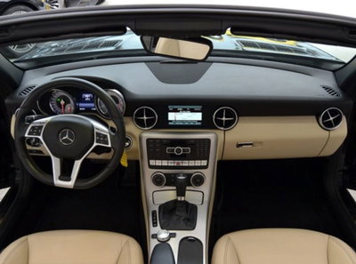 Mercedes-Benz SLK 200 CGI Sport (5)