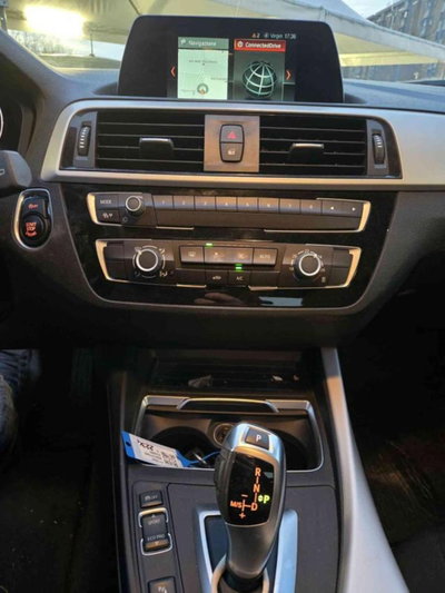 BMW Serie 1 116d 2.0 116CV cat 5 porte Attiva DPF (16)