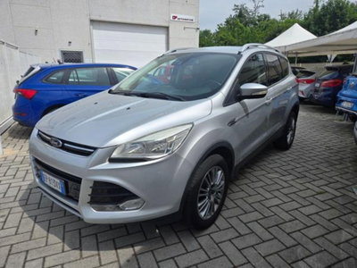 Ford Kuga 2.0 TDCI 140 CV 4WD Titanium (4)