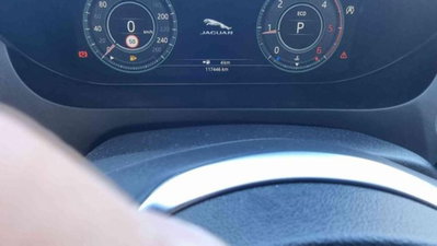 Jaguar E-Pace 2.0D 150 CV AWD aut. R-Dynamic (11)