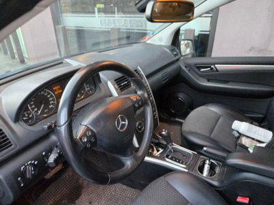 Mercedes-Benz Classe A 180 CDI Avantgarde (7)