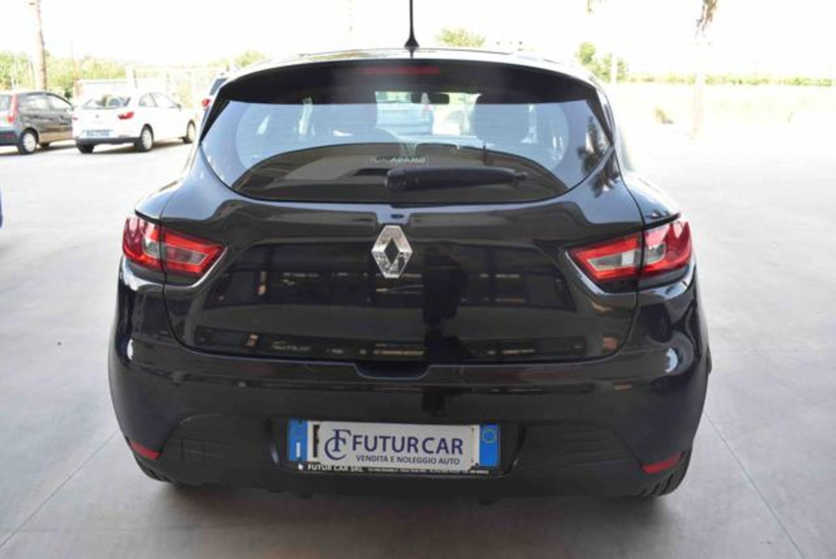 Renault Clio 1.5 dCi 8V 75CV 5 porte Live (12)