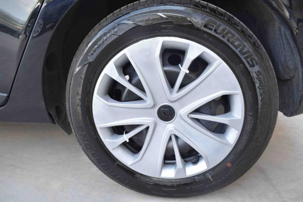 Renault Clio 1.5 dCi 8V 75CV 5 porte Live (17)