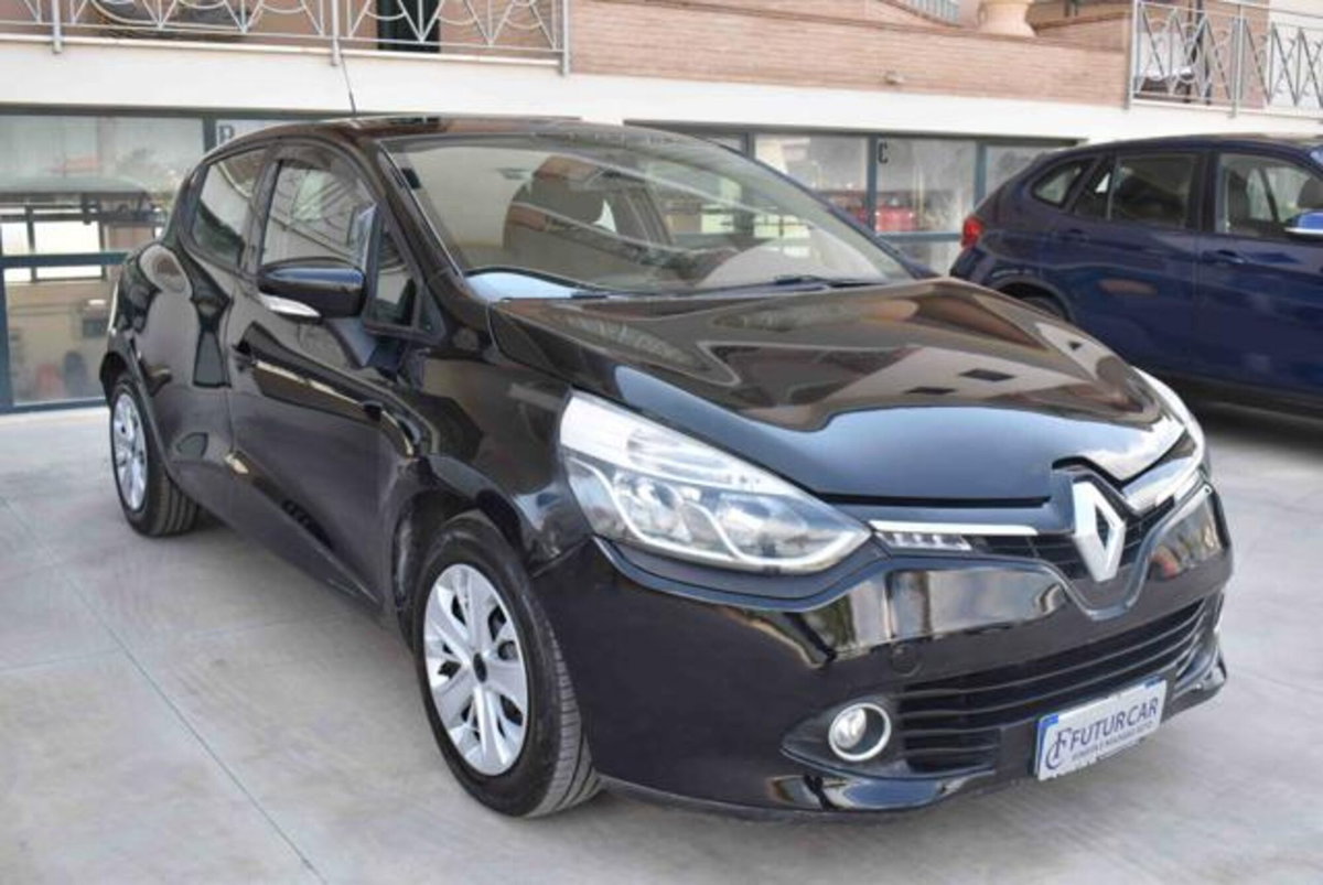 Renault Clio 1.5 dCi 8V 75CV 5 porte Live (3)