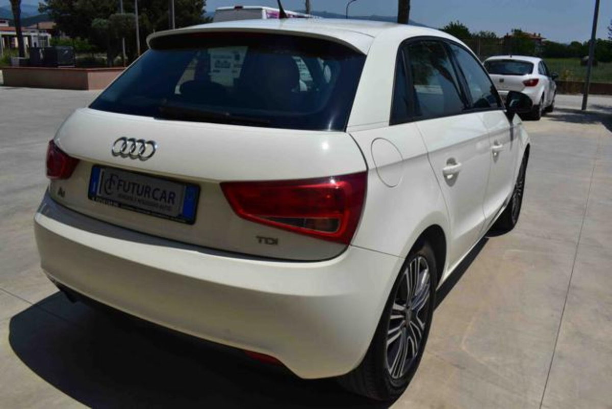 Audi A1 Sportback 1.6 TDI S tronic Attraction (15)