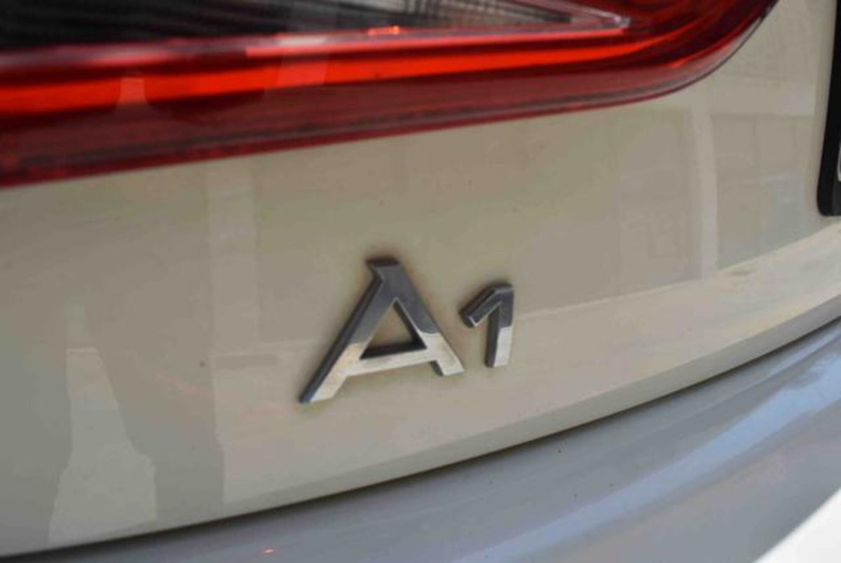 Audi A1 Sportback 1.6 TDI S tronic Attraction (17)