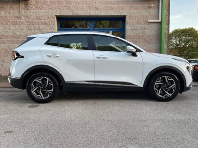 Kia Sportage 1.6 TGDi MHEV DCT Business (2)