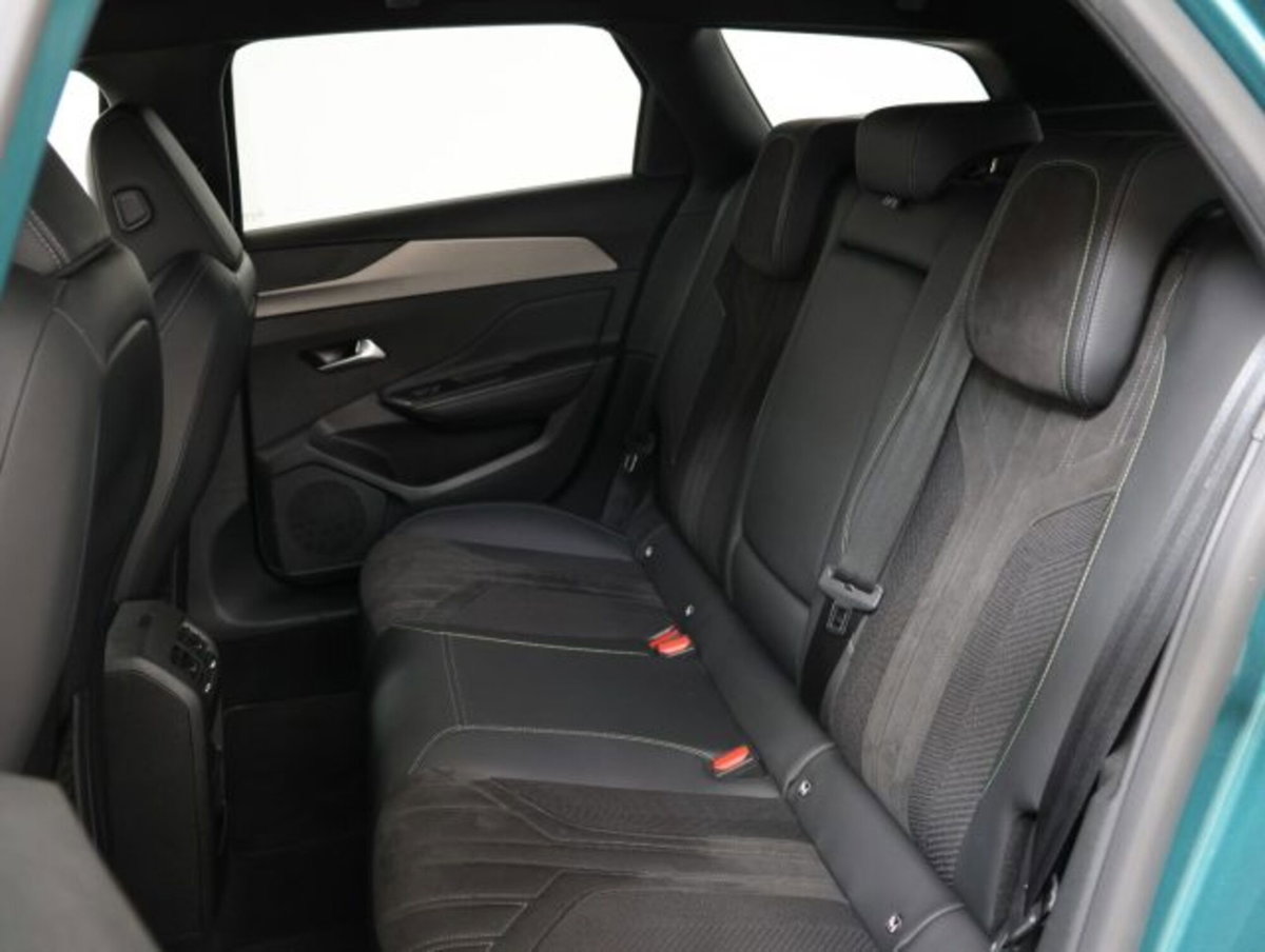 Peugeot 308 SW BlueHDi 130 S&S EAT8 GT Pack (10)