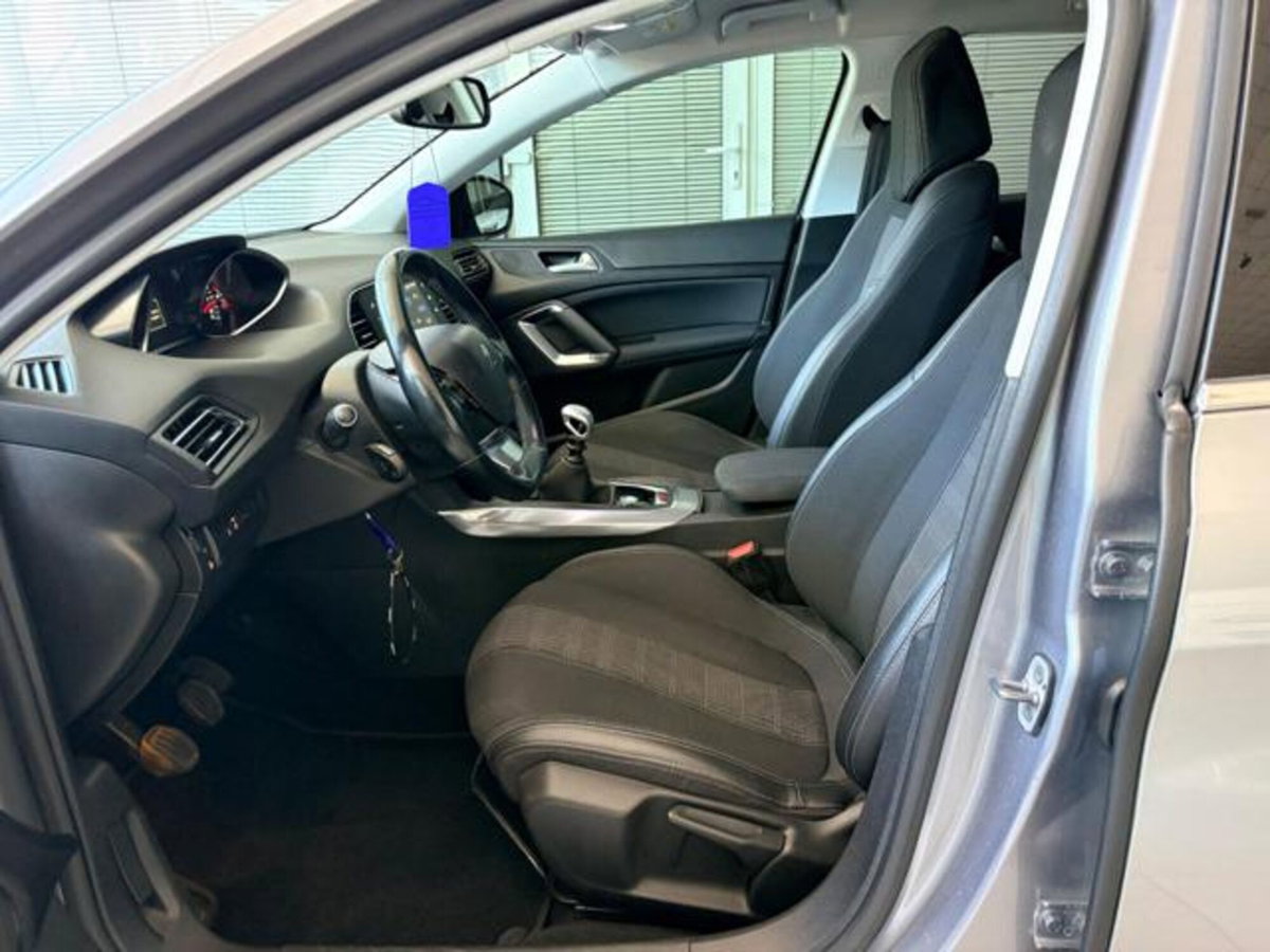 Peugeot 308 SW 1.5 bluehdi Allure s&s 130cv eat8 (14)