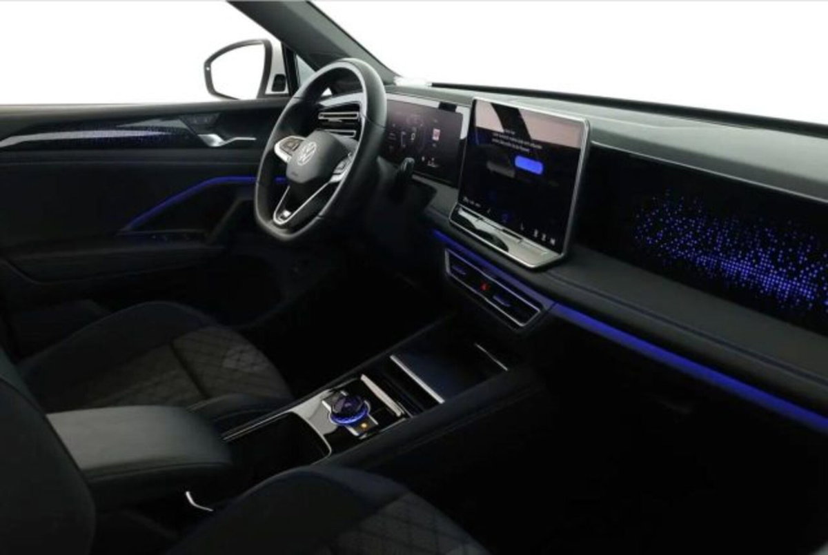 Volkswagen Tiguan 2.0 tdi Edition 150cv dsg (10)